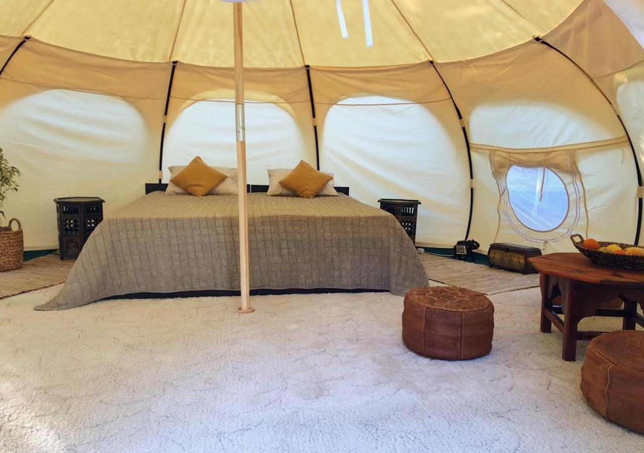 Vinsan Glamping & Wellness Centre Hotel Eleousa Buitenkant foto