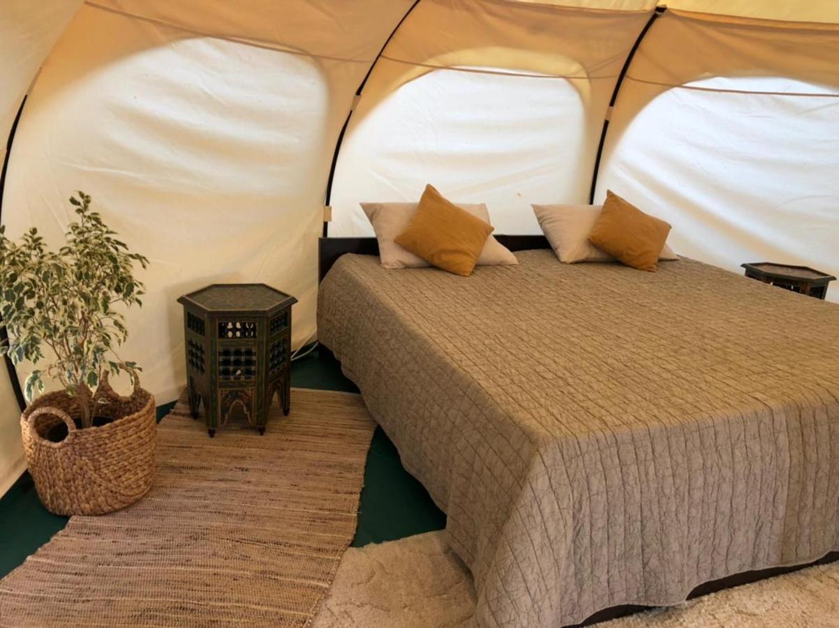 Vinsan Glamping & Wellness Centre Hotel Eleousa Buitenkant foto